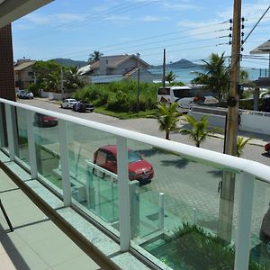Belíssimo apto 2 suítes com vista para o mar